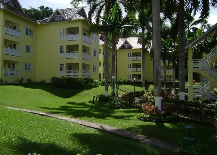 At The Ridge 3* Ocho Rios